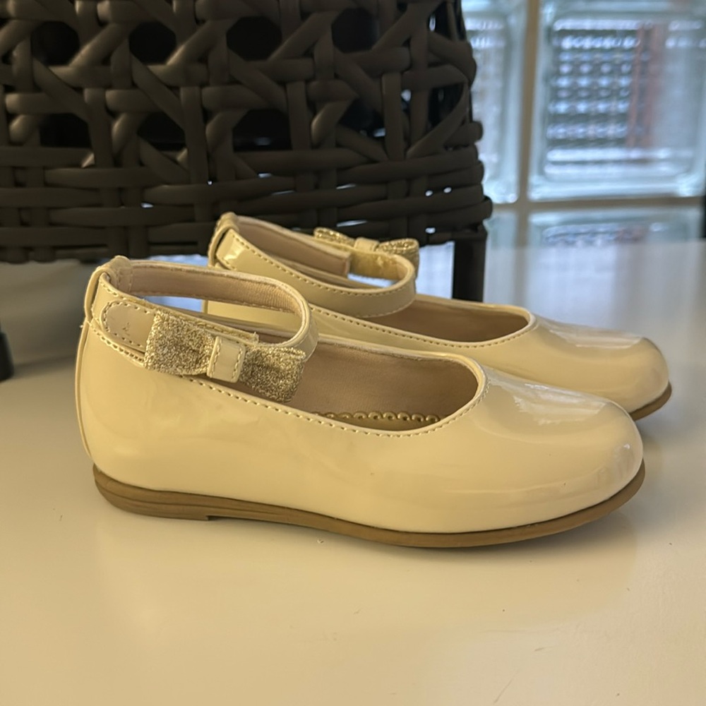 RACHEL SHOES - New without tags Toddler Girls Bow Dress Shoe